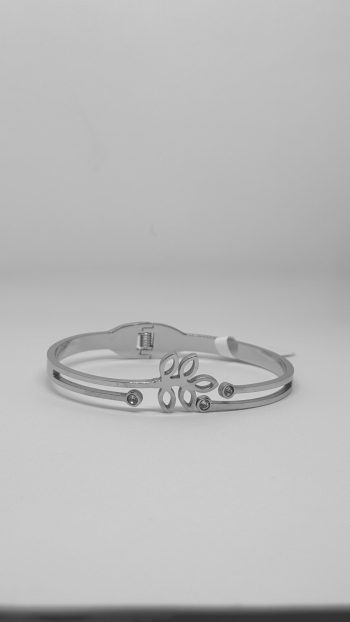 Elegant leaf Anti-Tarnish Silver Bracelet